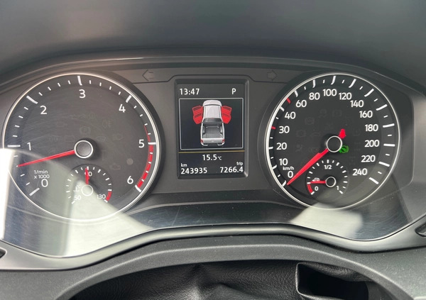 Volkswagen Amarok cena 122500 przebieg: 245000, rok produkcji 2017 z Szczecin małe 277